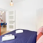 Prague Days - Eclectic Apartment In Trendy Area