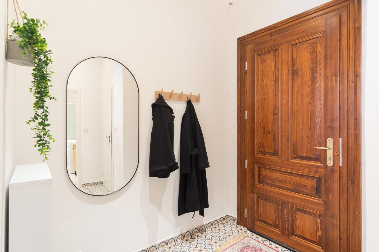 Days - Eclectic In Trendy Area Appartamento *